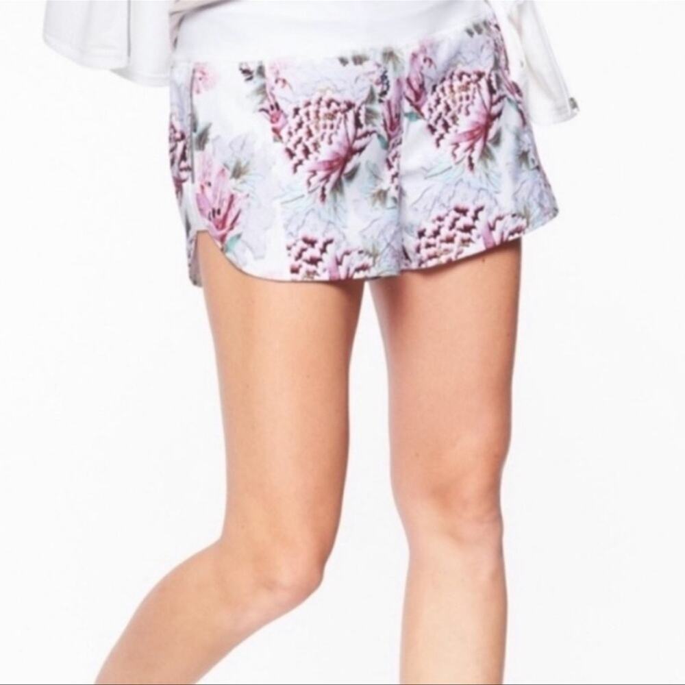Athleta Run Free Peony Floral Pink White Garden Shorts Size S